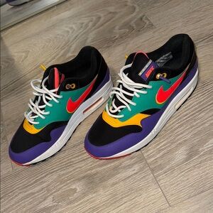 Nike Air Max “windbreaker”